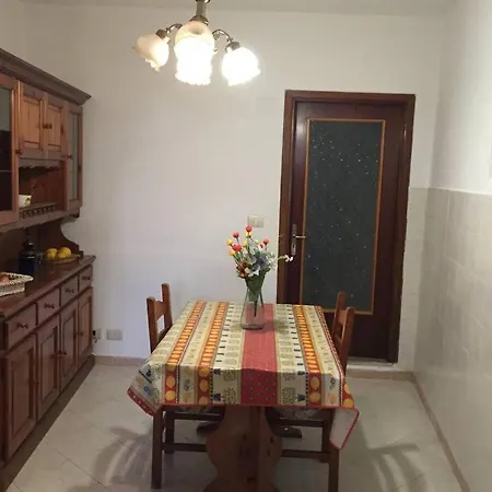 Casa Vacanza Ad Aieta 公寓